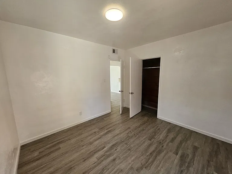 516 S Veach Ave — Photo 31