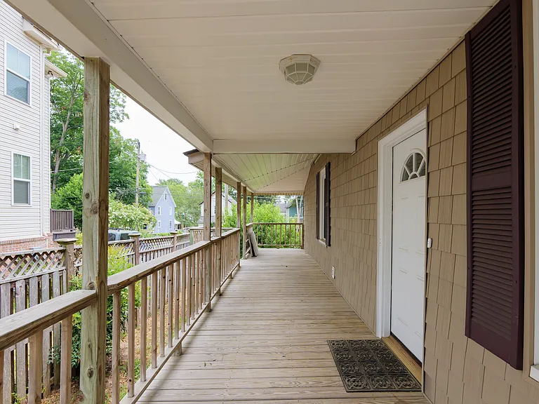 319 Oliver St — Photo 46