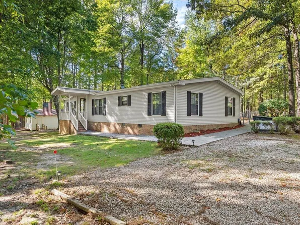101 Ridgewood Rd, Youngsville, NC 27596