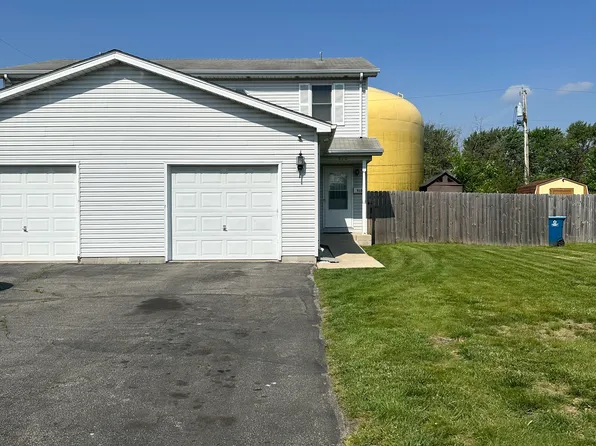 910 N Wheeler St, Griffith, IN 46319