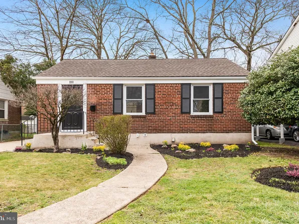 2212 Liberator St, Levittown, PA 19057