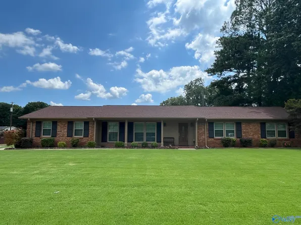 2419 Greenwood Dr SE, Decatur, AL 35601