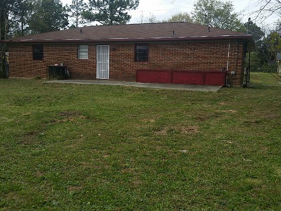 Picture of big backyard