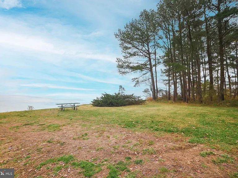 48221 Keel Dr — Photo 59