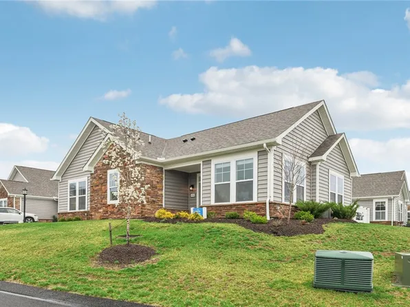 1501 Highland Dr, Union Township, PA 15332