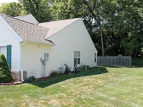 5th image of 5938 Blue Heron Way