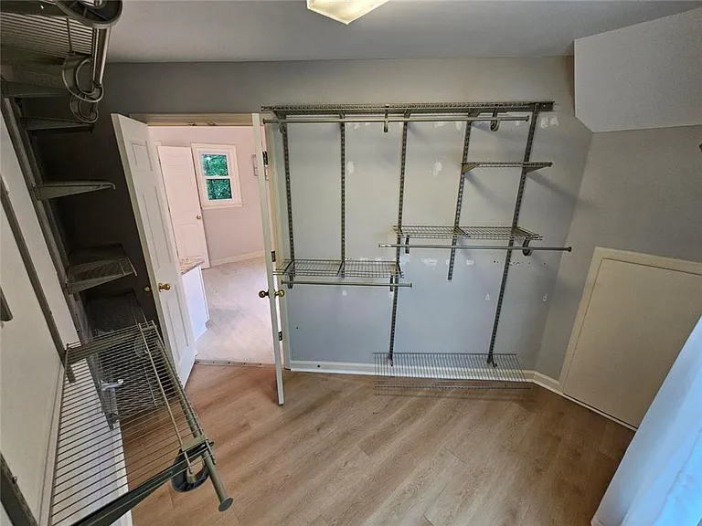 430 Eastbourne Way — Photo 23