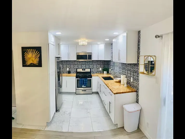 350 Thunderbird Dr #21 — Photo 10