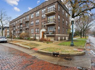 307 N Prairie St APT 8, Champaign, IL