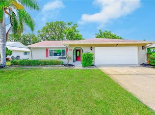 8402 Roxboro Dr, Hudson, FL 34667