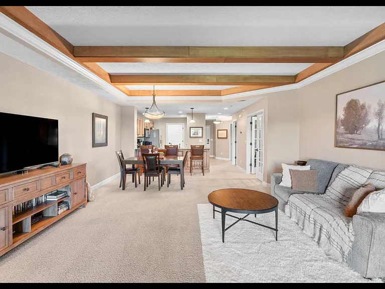 250 Lakewood Dr #5205 — Photo 12