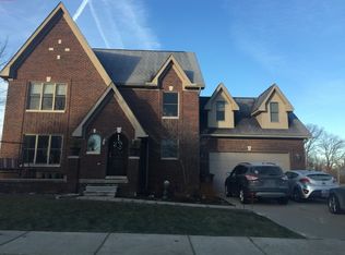 4586 Orville Dr, Trenton, MI 48183
