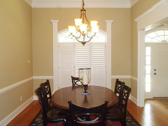 5th image of 4513 Greenway Dr