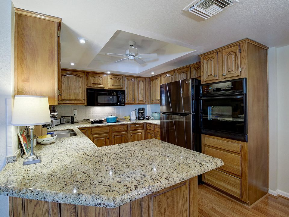 1st image of 17404 N 99th Ave Unit 325