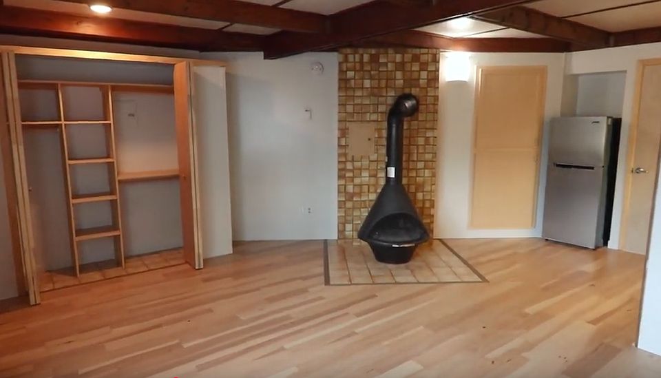 2nd image of 1001 Eaton Rd APT 2