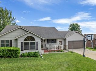 175 Nicholas Dr, Lewiston, MN 55952