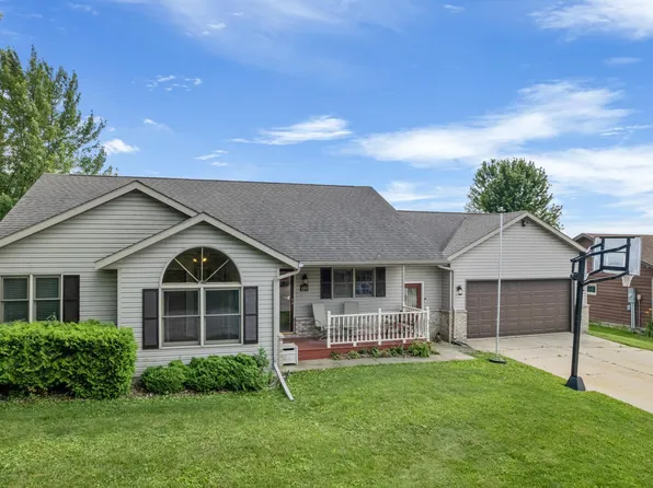 175 Nicholas Dr, Lewiston, MN 55952