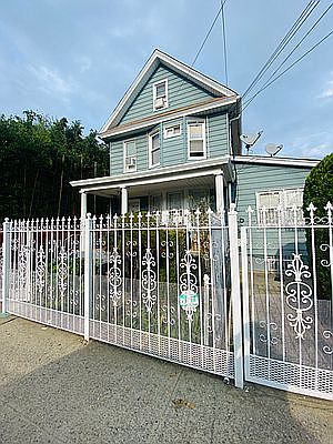 2nd image of 101-49 133rd St #1