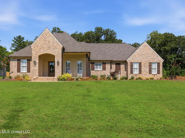 114 Richburg Ct, Pearl, MS 39208
