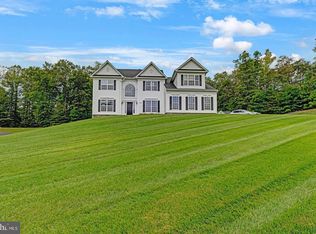 28225 Ben Oaks Dr, Mechanicsville, MD 20659