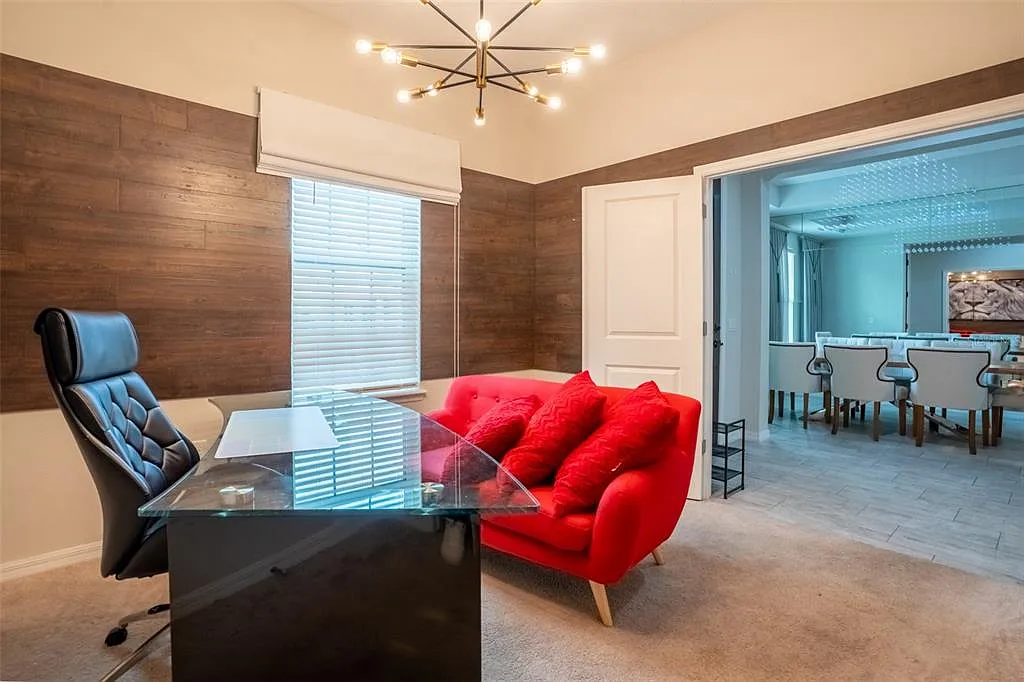 6 bed, 4.5 bath, 4161 sqft, $7,500 — Photo 2