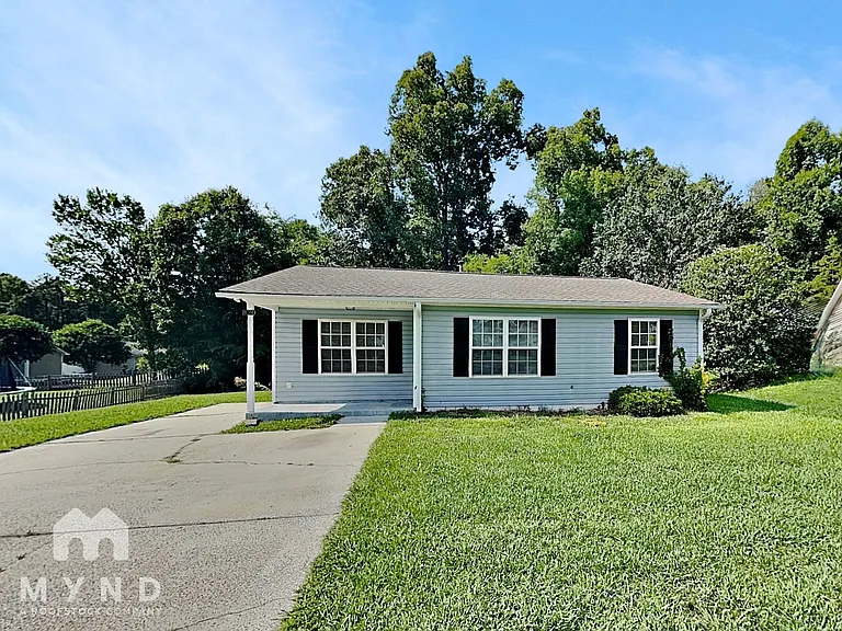 820 Clarence Jordan Ct — Photo 1