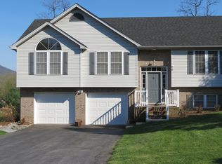 70 Confederacy Dr, Penn Laird, VA 22846