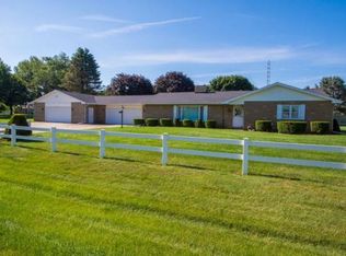 24720 Cornfield Ln, South Bend, IN 46628