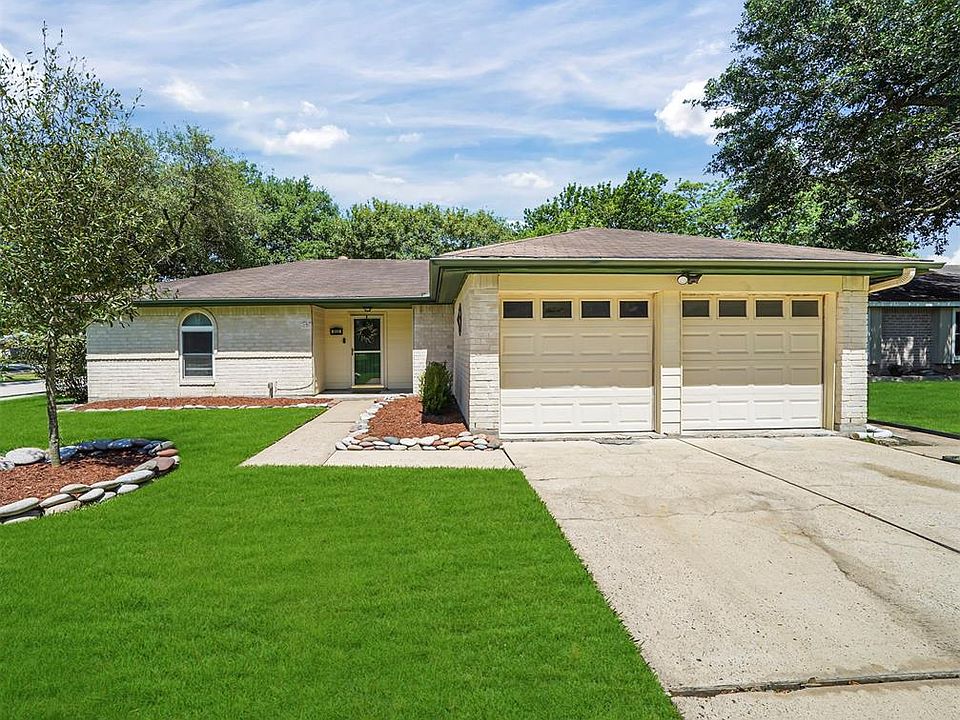 1st image of 5022 Appleblossom Ln