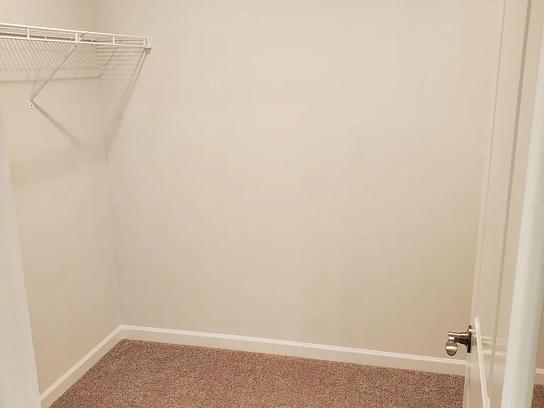 Main bedroom walk-in closet