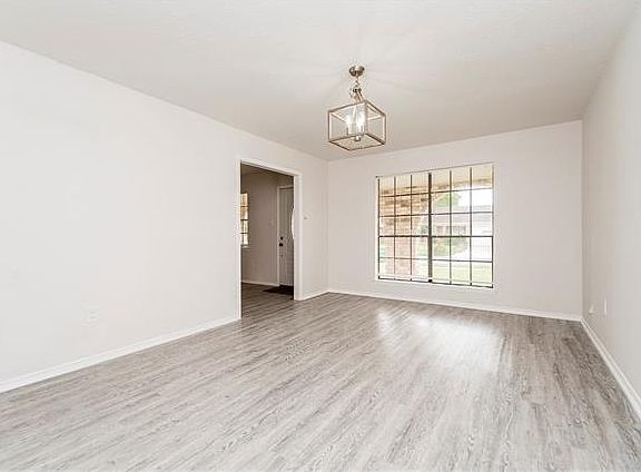 4th image of 844 Fairfax Dr