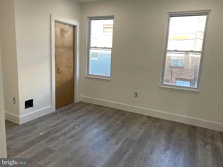 3133 Weikel St — Photo 9