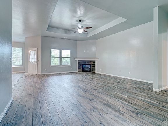 4th image of 2023 Westbury Dr