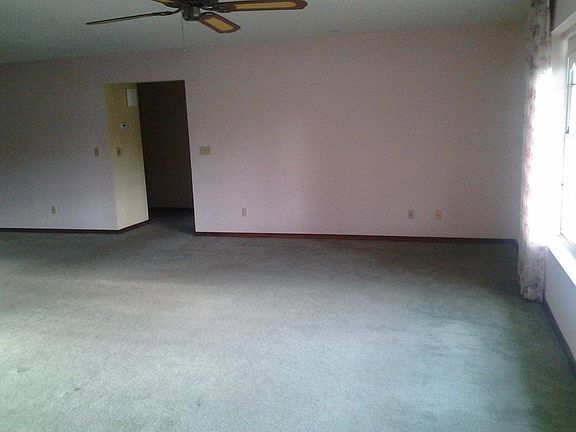 2nd image of 1101 Paseo Avenue