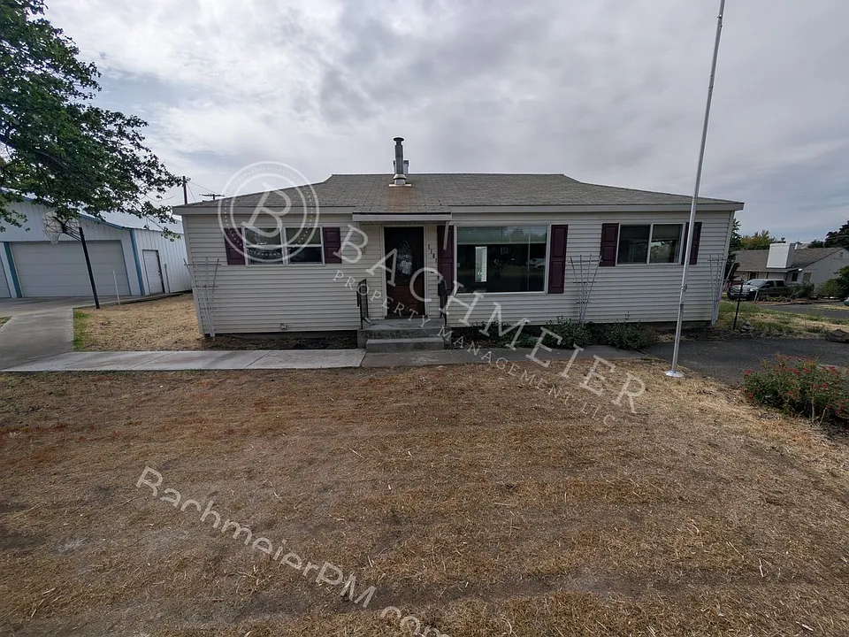 1101 SW 31st St