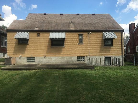 3rd image of 209 Bartlett Ave