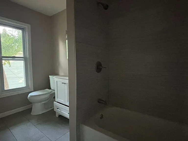 614 Pine St #3 — Photo 5