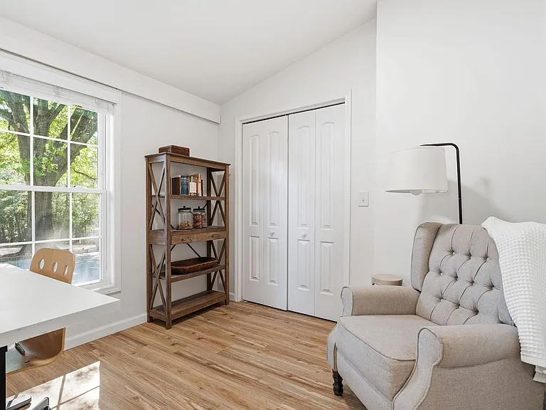 1425 Central Dr — Photo 30