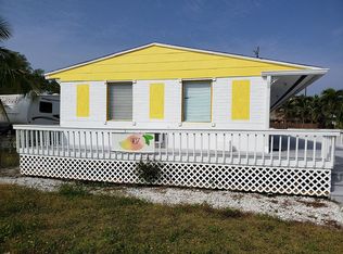 407 Mango Ave, Goodland, FL 34140