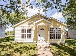 905 Madison St, Gillespie, IL 62033