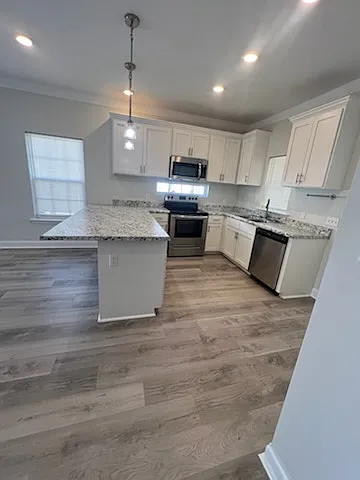 2 bed, $1,470 — Photo 3