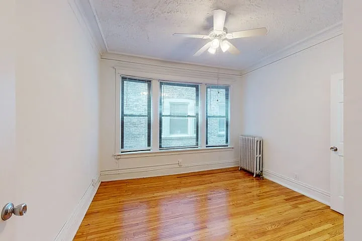 5335-5337 S. Woodlawn Avenue — Photo 15