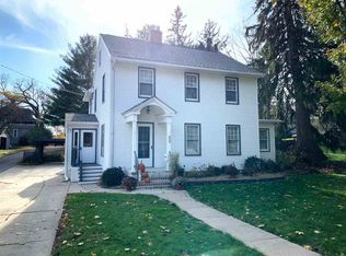 501 Leif Erikson Dr, Decorah, IA 52101