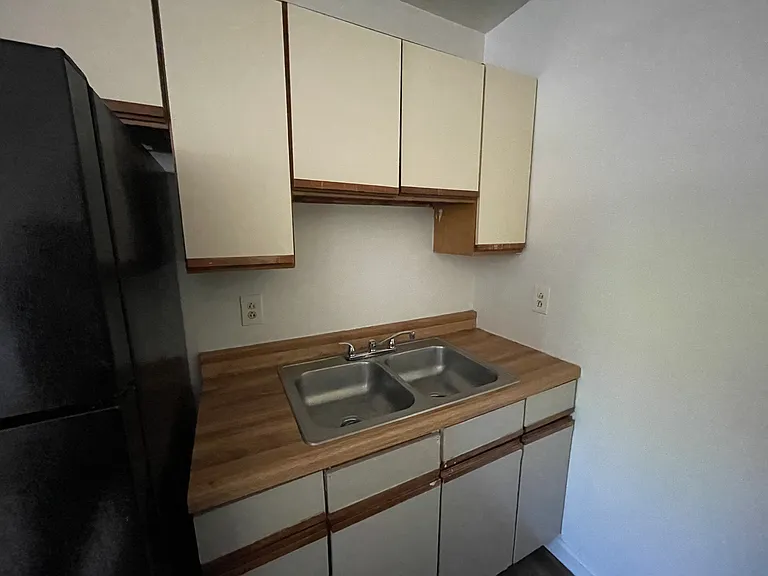 548 Ashlawn Dr #3 — Photo 12