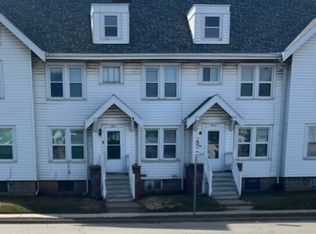 461 Bowen St #721, Oshkosh, WI 54901