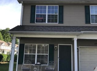 645 Grove Cir, Gahanna, OH 43230