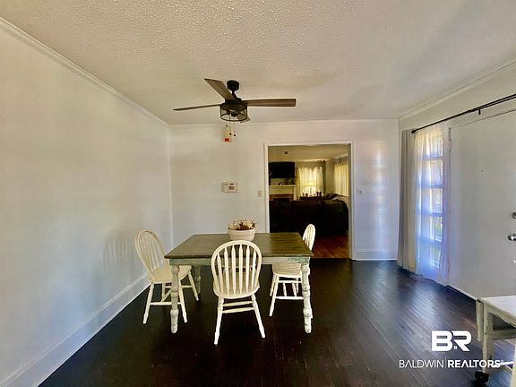 5th image of 397 W Claiborne St