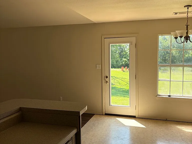 1075 Grinnel Cir — Photo 10
