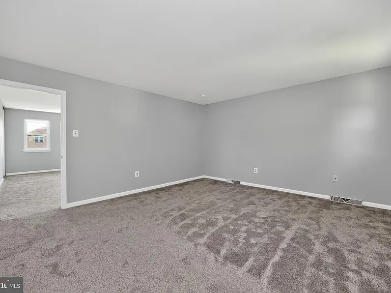 299 Florence Dr — Photo 18