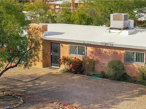 7011 E Rosewood St, Tucson, AZ 85710